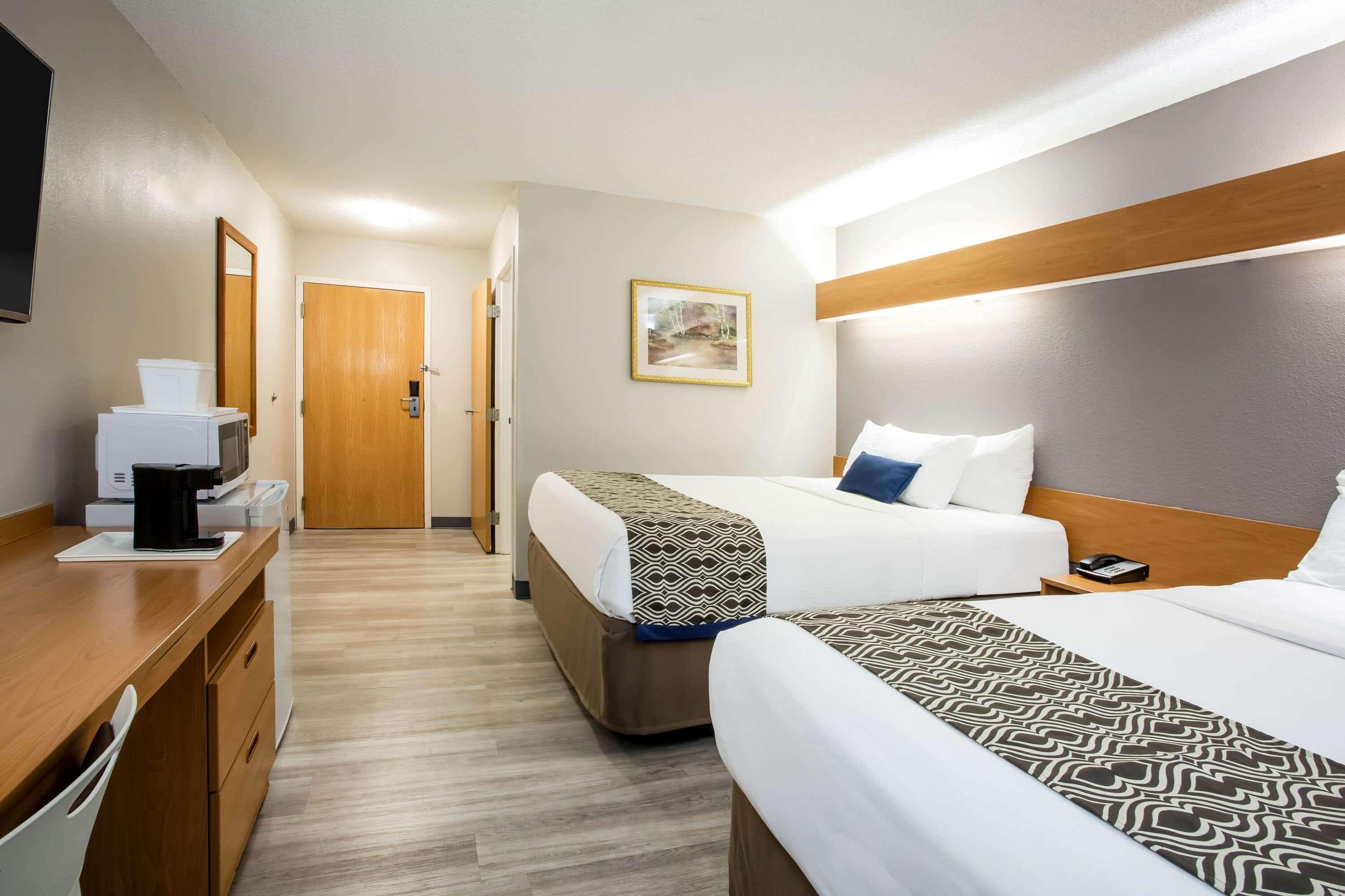Microtel Inn & Suites By Wyndham Southern Pines Pinehurst Exterior foto